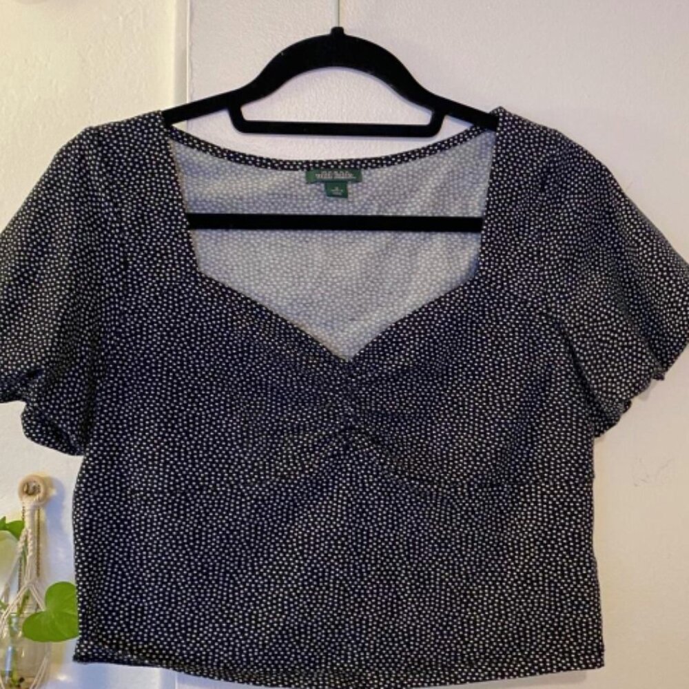 Wild Fable black and white dot cropped top woman’s size XL